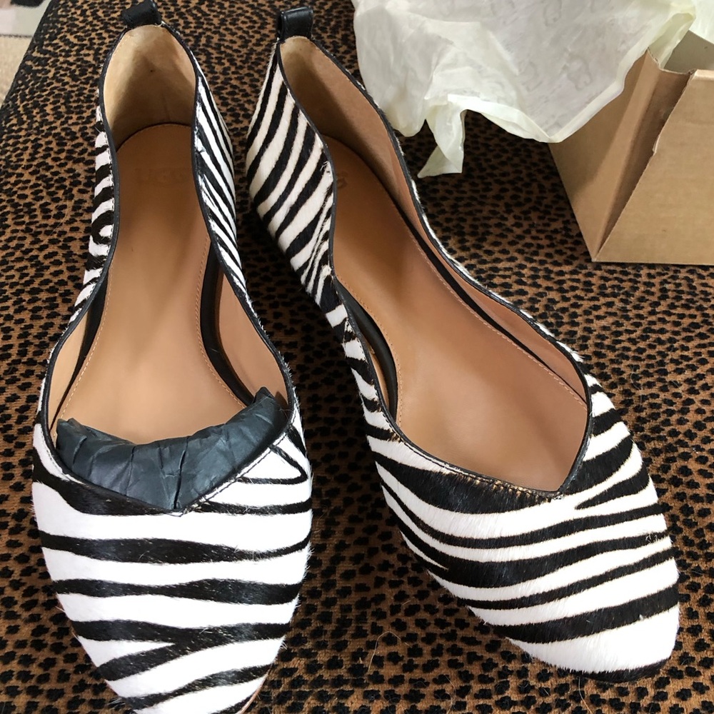 New in Box! Darling UGG zebra print ballet flats!